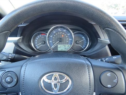 Used 2016 Toyota Corolla LE FWD image 13