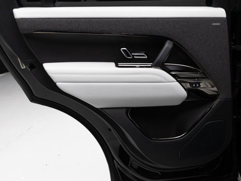 Used 2023 Land Rover Range Rover Sport SE image 45