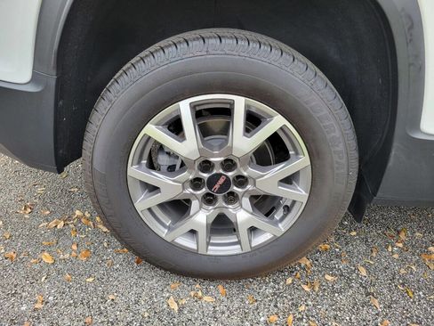 Used 2021 GMC Acadia SLT w/ Trailering Package image 14