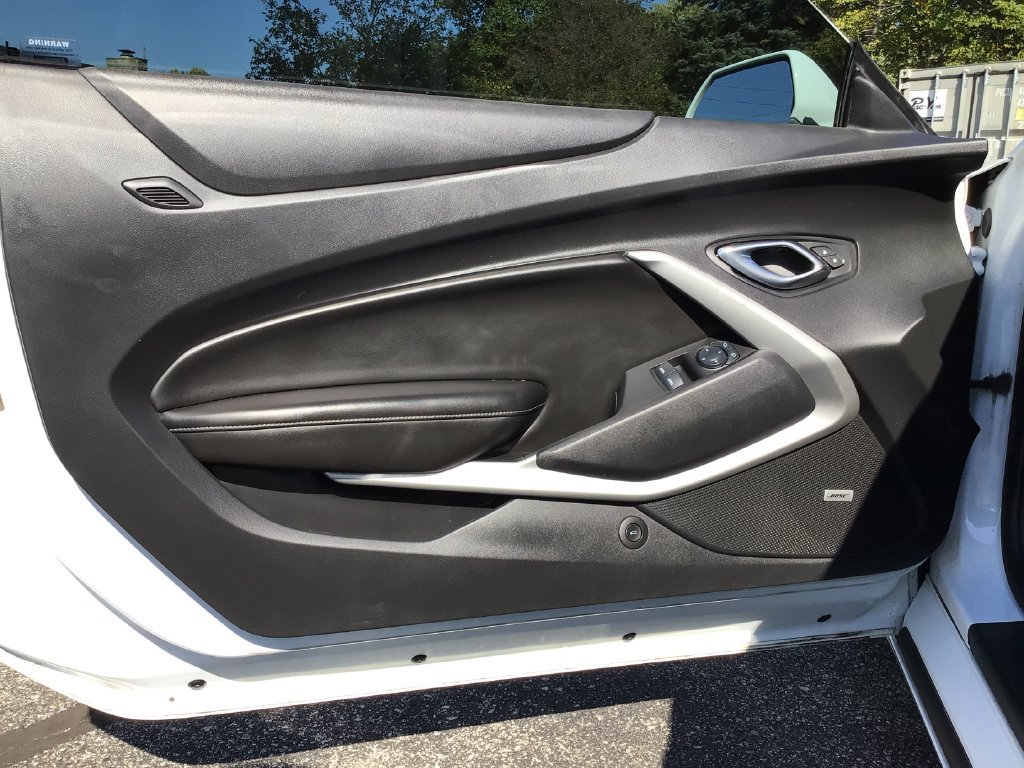 Used 2016 Chevrolet Camaro LT RWD image 22
