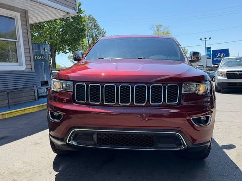 Used 2018 Jeep Grand Cherokee Limited AWD/4WD image 8