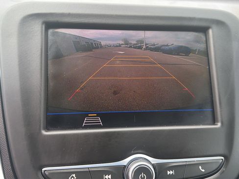 Used 2020 Chevrolet Equinox LS FWD image 26