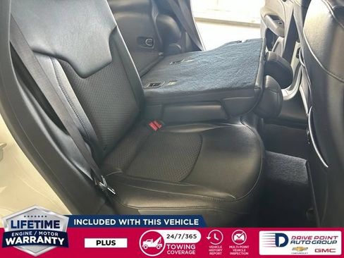 Used 2024 Jeep Compass Latitude AWD/4WD image 30