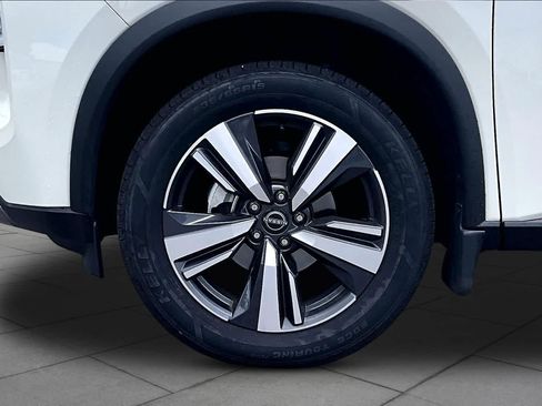 Used 2023 Nissan Rogue SL FWD image 21
