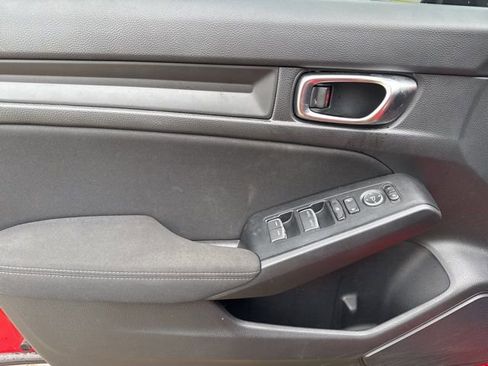 Used 2025 Honda Civic Sport image 16