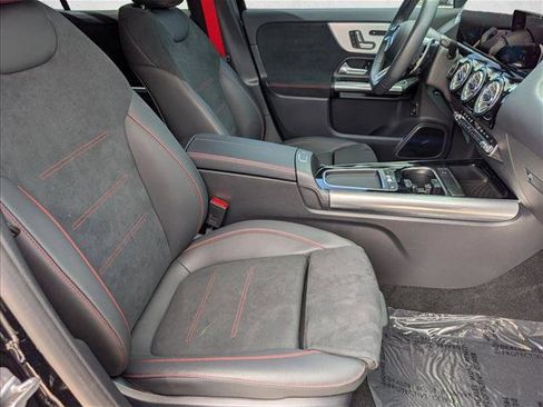 Used 2024 Mercedes-Benz GLA 35 AMG 4MATIC image 21