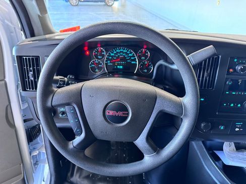 Used 2024 GMC Savana 2500 w/ Driver Convenience Package image 12