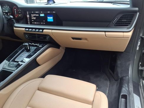 Used 2020 Porsche 911 Carrera S image 14