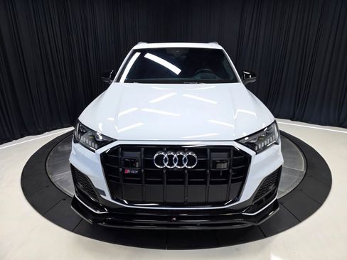 Used 2020 Audi SQ7 Prestige w/ Prestige Package AWD/4WD image 8