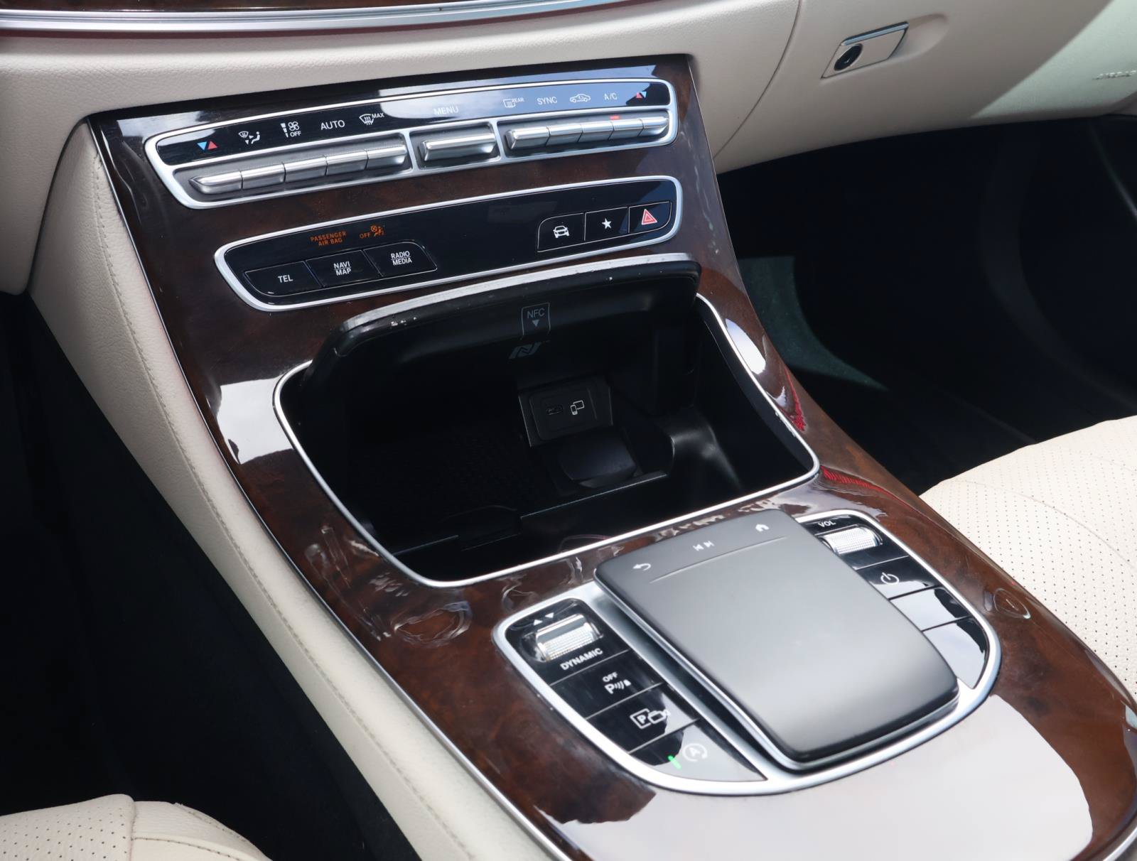 Used 2021 Mercedes-Benz E 350 Sedan image 23