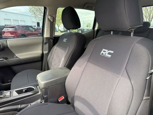 Used 2023 Toyota Tacoma SR image 12