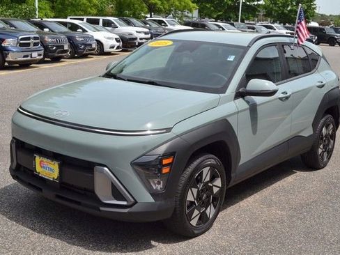 Used 2025 Hyundai Kona SEL AWD/4WD image 4