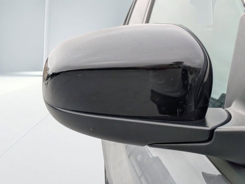 Used 2024 Jeep Compass Latitude image 10