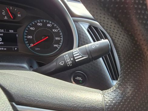 Used 2023 Chevrolet Malibu LT FWD image 18