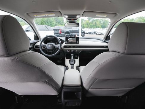 Used 2023 Honda HR-V LX image 36