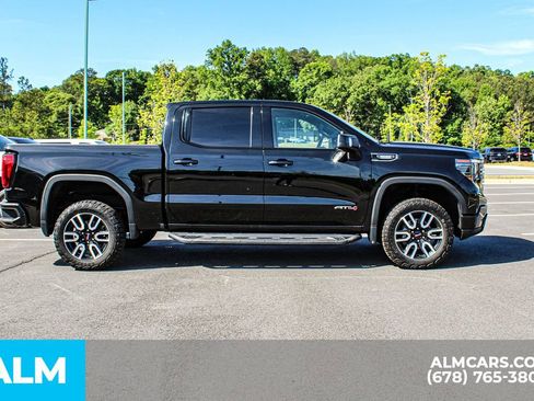 Used 2024 GMC Sierra 1500 AT4 AWD/4WD image 9