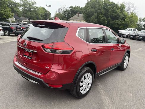 Used 2017 Nissan Rogue S AWD/4WD image 5