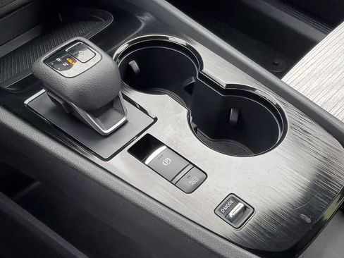 Used 2023 Nissan Rogue SV FWD image 22