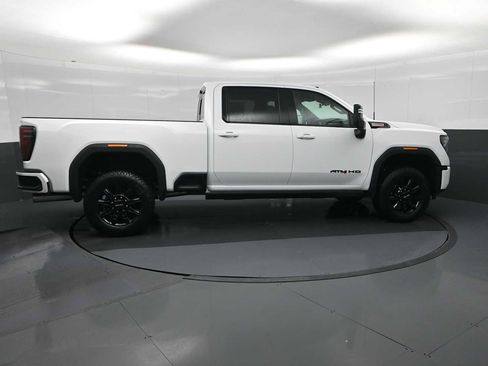 New 2026 GMC Sierra 3500 AT4 image 9