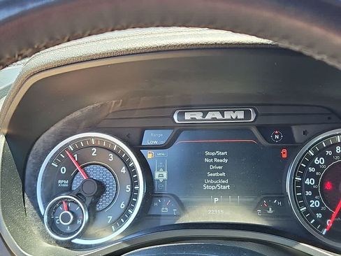 Used 2025 RAM 1500 Laramie AWD/4WD image 22