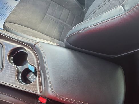 Used 2020 Dodge Challenger GT image 20