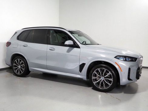 Used 2026 BMW X5 sDrive40i w/ M Sport Package RWD image 1