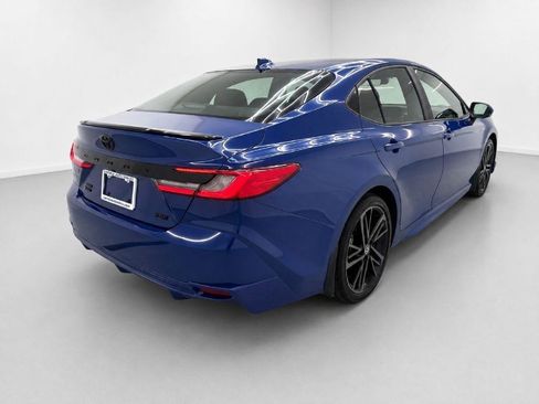 Used 2025 Toyota Camry XSE w/ Premium Plus Package AWD/4WD image 3