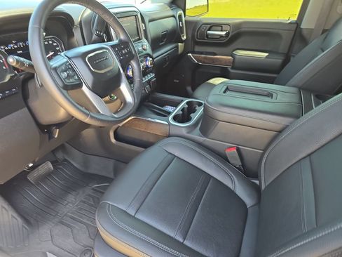 Used 2021 GMC Sierra 1500 Denali w/ Denali Ultimate Package AWD/4WD image 17