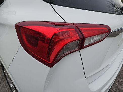 Used 2020 Buick Envision Essence image 33