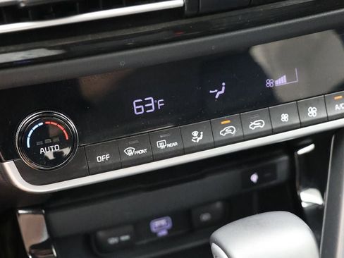 Used 2023 Kia Seltos SX image 24