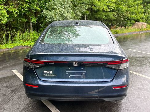 Used 2023 Honda Accord EX image 4