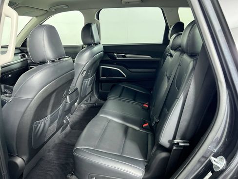 Used 2020 Kia Telluride LX FWD image 22
