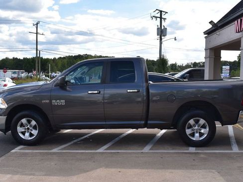 Used 2017 RAM 1500 Classic SLT image 5