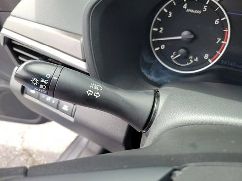 Used 2024 Nissan Altima 2.5 SV FWD image 23