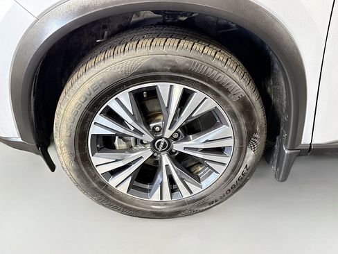 Used 2023 Nissan Rogue SV FWD image 38