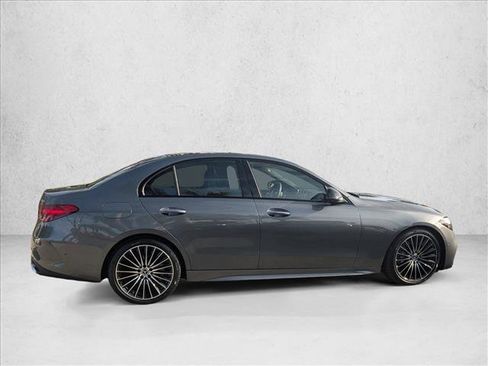 Used 2025 Mercedes-Benz C 300 4MATIC Sedan image 4