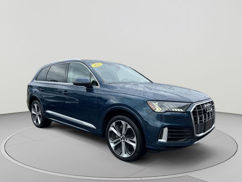 Used 2021 Audi Q7 3.0T Premium Plus w/ Premium Plus Package AWD/4WD image 11