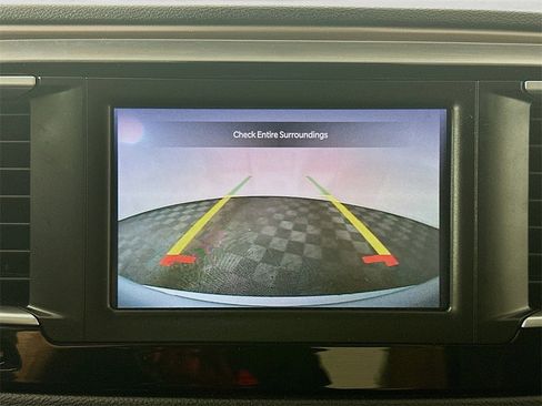 Used 2024 Chrysler Voyager LX image 19