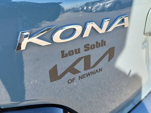 Used 2022 Hyundai Kona Limited FWD image 8