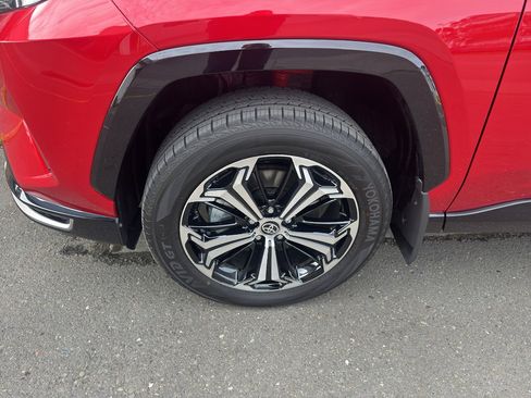 Used 2025 Toyota RAV4 XSE image 23