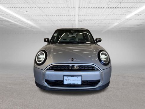Certified 2025 MINI Cooper 2-Door Hardtop FWD image 8