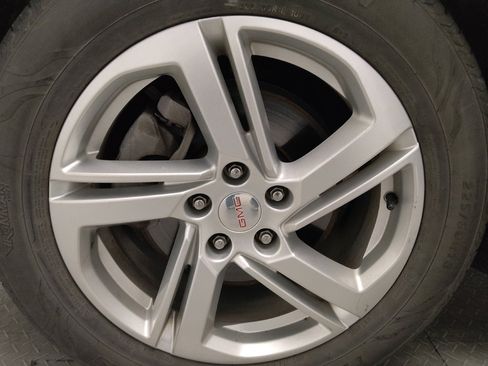 Used 2019 GMC Terrain SLE w/ Driver Convenience Package image 31