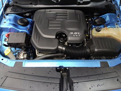 Used 2018 Dodge Challenger GT image 30