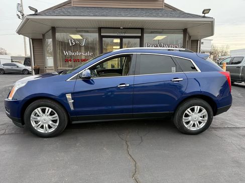 Used 2012 Cadillac SRX Luxury image 2