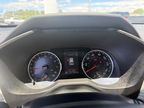 Used 2022 Toyota RAV4 XLE Premium FWD image 23