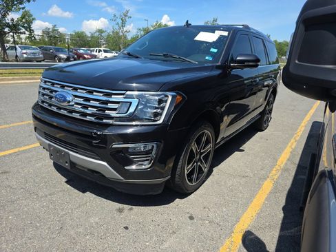 Used 2021 Ford Expedition Limited AWD/4WD image 2