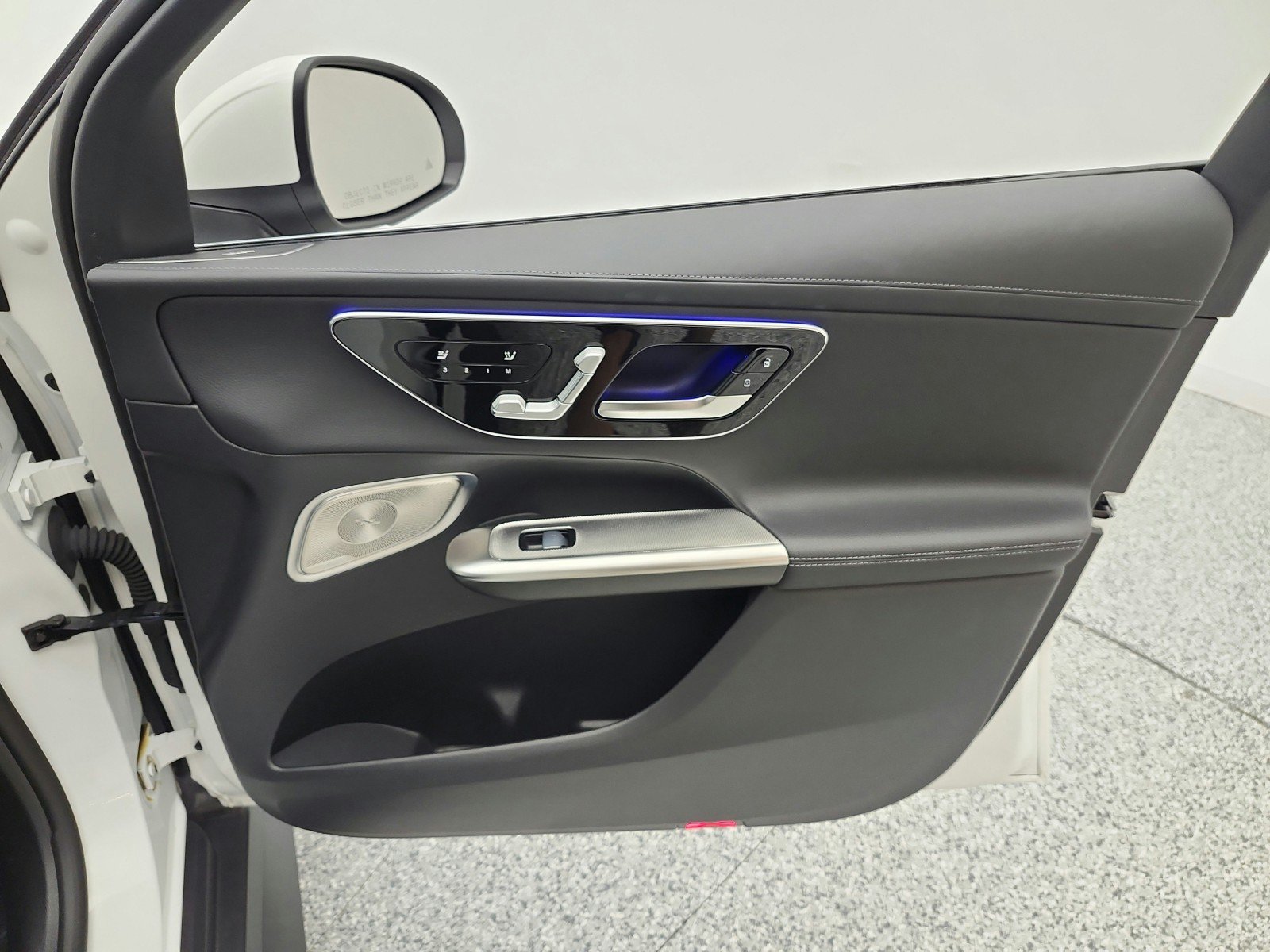 Used 2024 Mercedes-Benz GLC 300 image 20