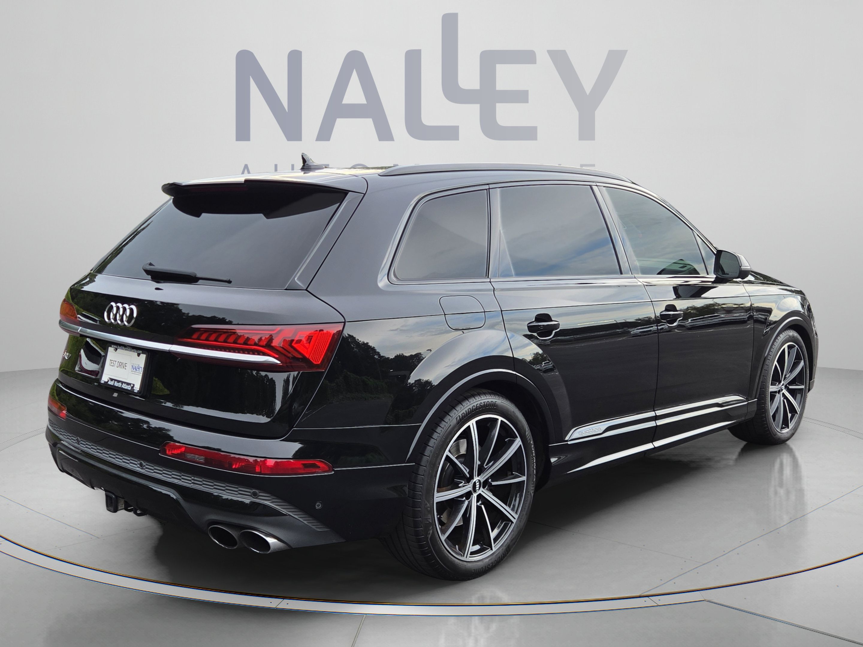 Used 2021 Audi SQ7 Premium Plus w/ Executive Package AWD/4WD image 5