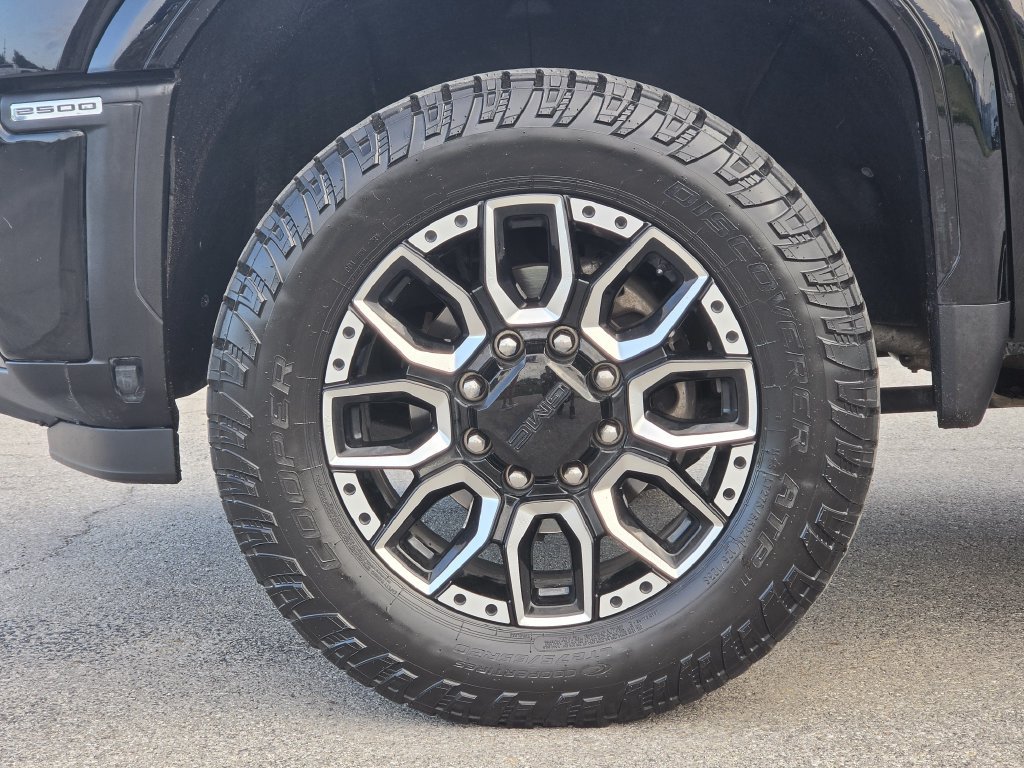 Used 2024 GMC Sierra 2500 Denali w/ Denali Reserve Package AWD/4WD image 10