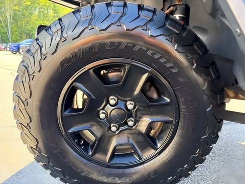Used 2020 Jeep Gladiator Mojave AWD/4WD image 15